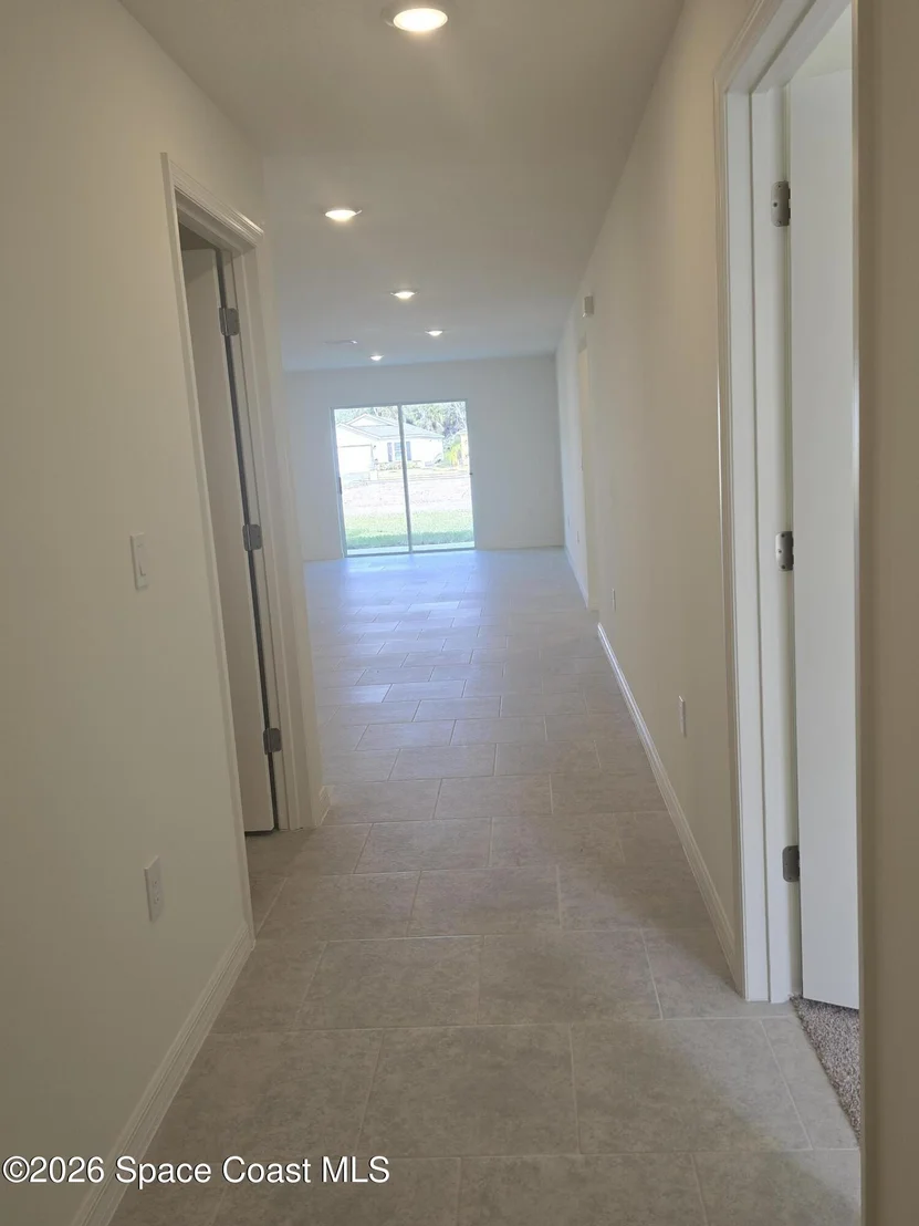 Photo of 972 SW Richmond Circle SW