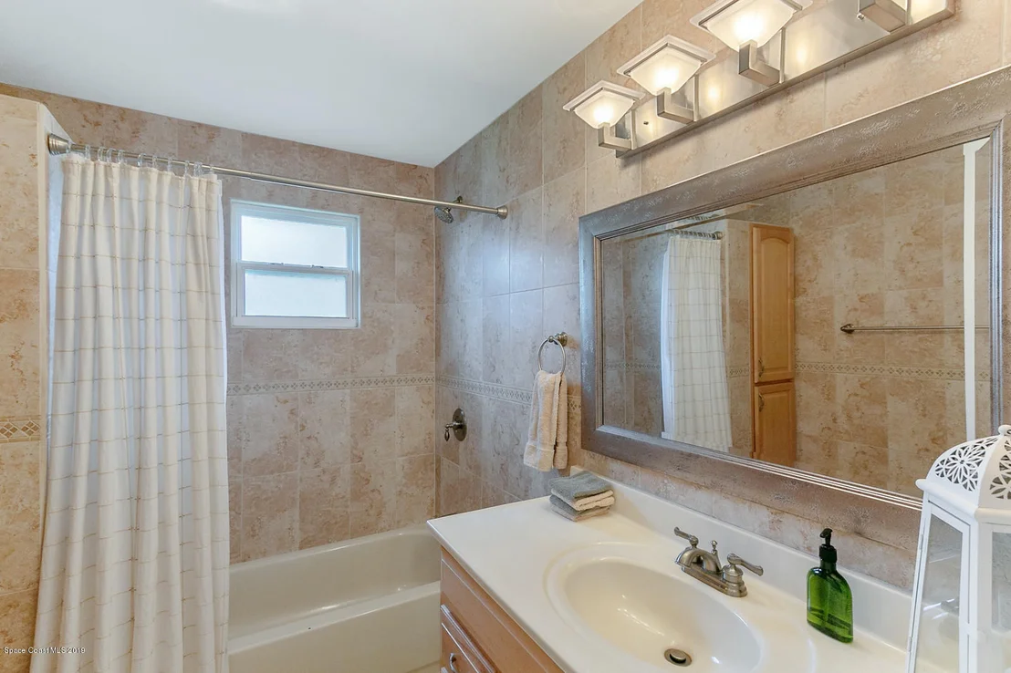 Photo of 140 Sand Dollar Road