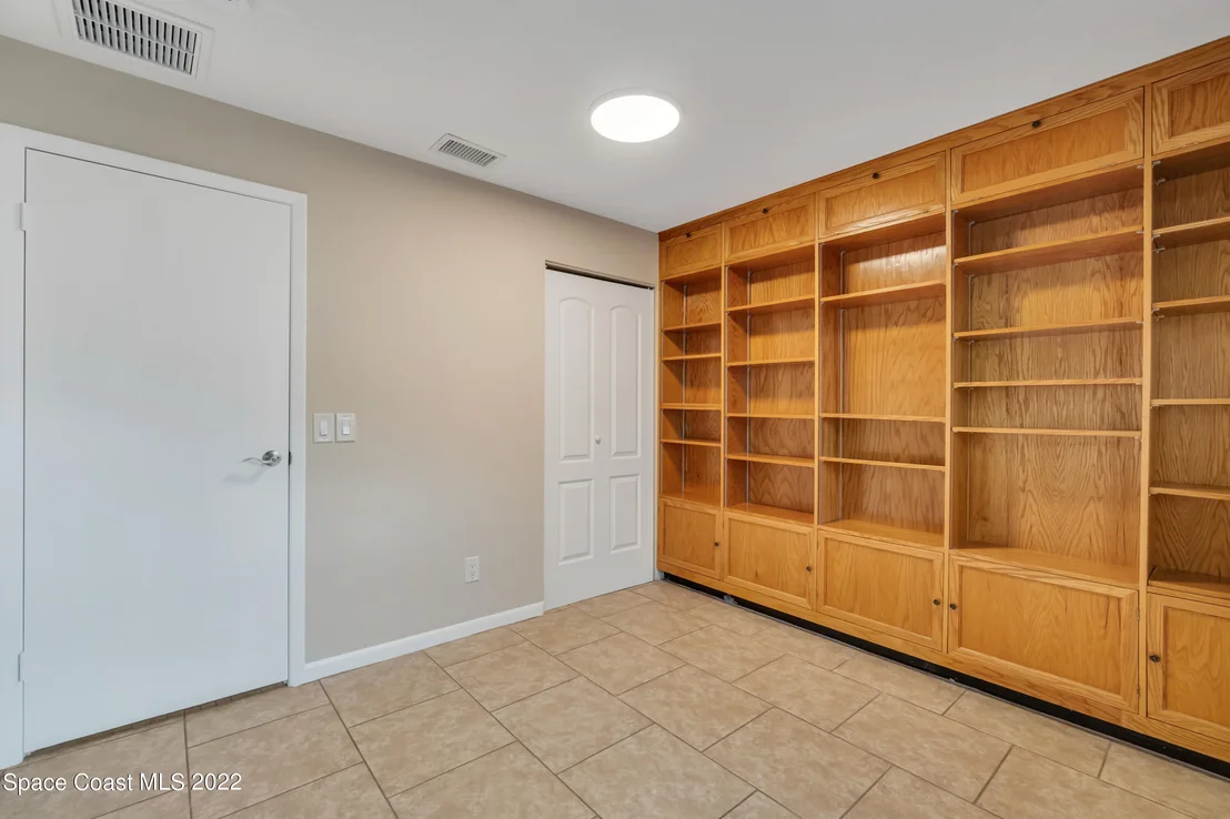 Photo of 511 Avignon Drive