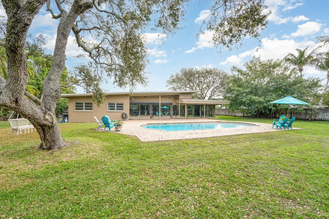 Photo of 68 W Bay Drive
