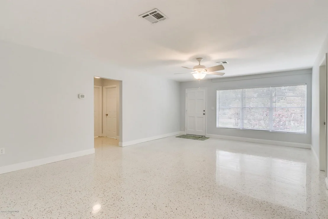 Photo of 312 Bunker Street