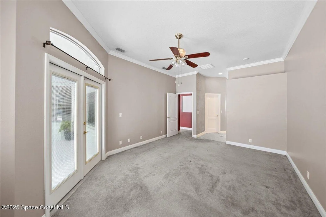Photo of 827 Thrasher Drive