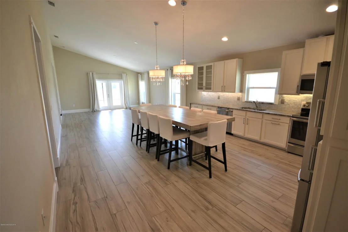 Photo of 960 Fiddleleaf Circle