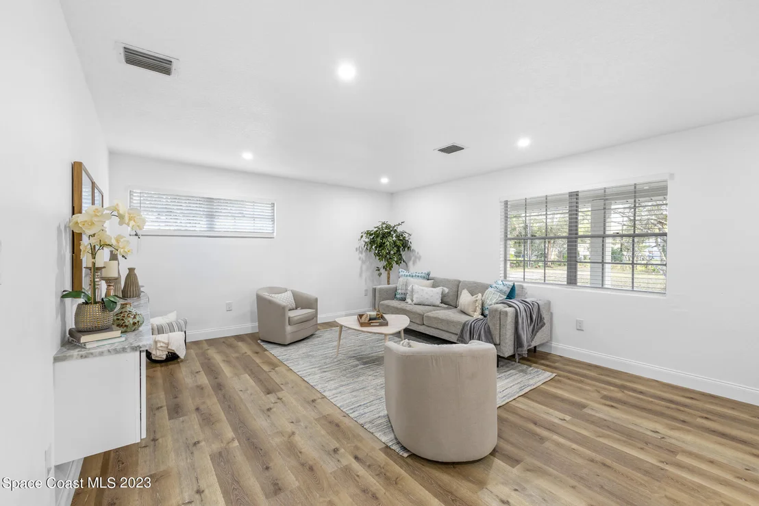 Photo of 2300 Cox Road