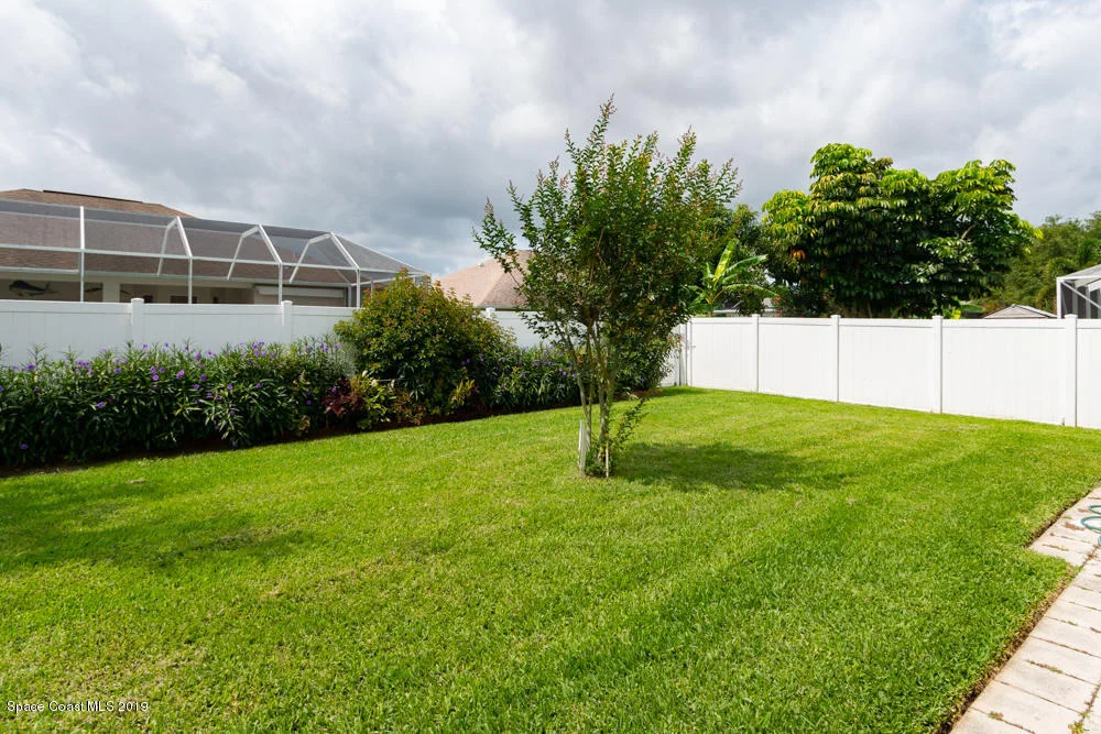 Photo of 1370 Whitman Drive