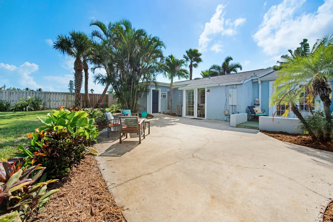 Photo of 212 1st Avenue