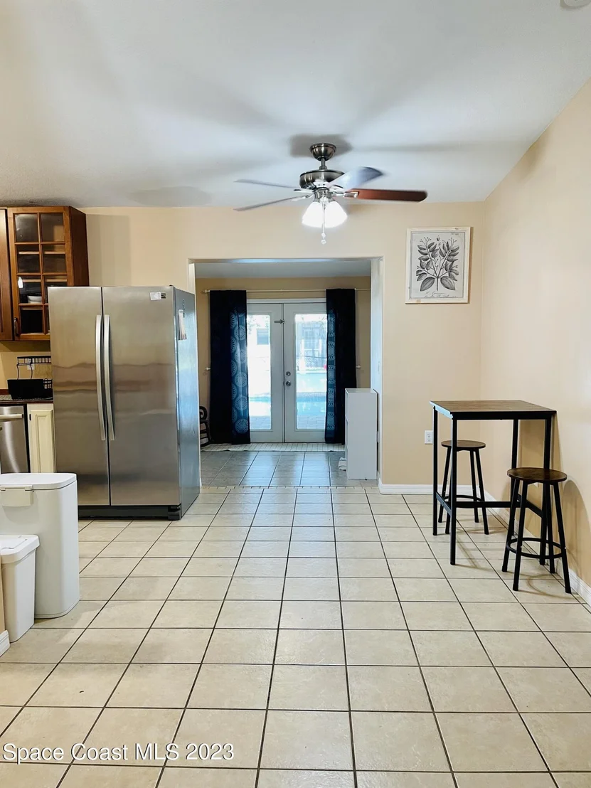 Photo of 255 Lee Road