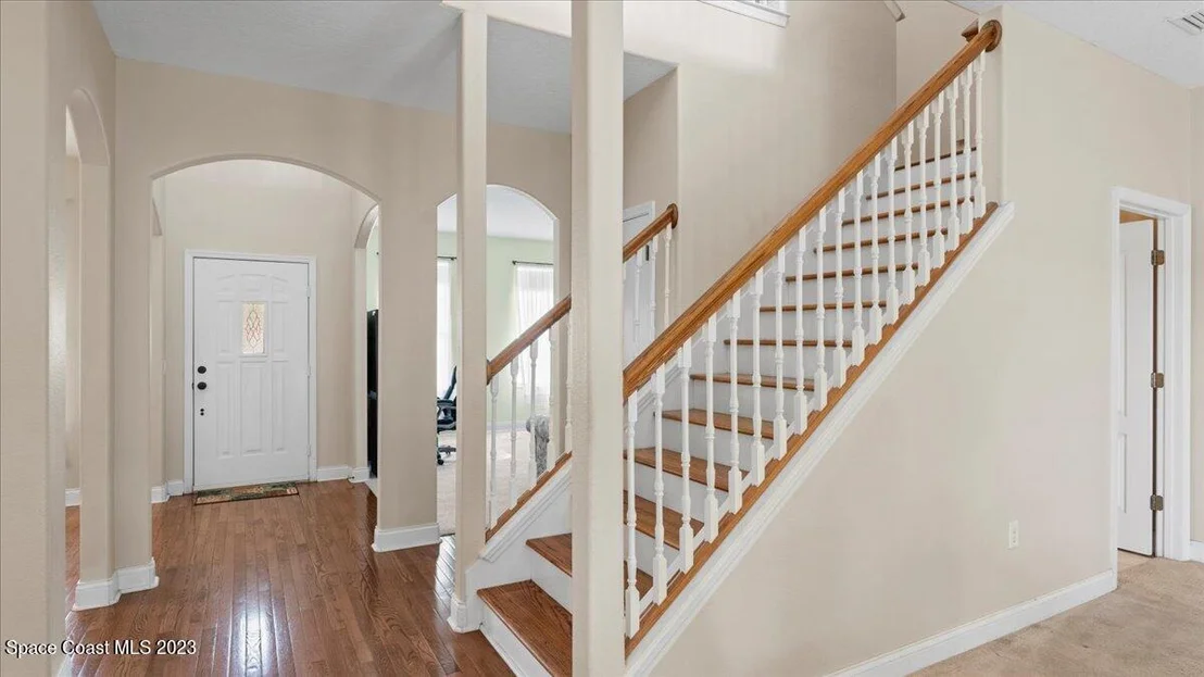 Photo of 2000 Bridgeport Circle