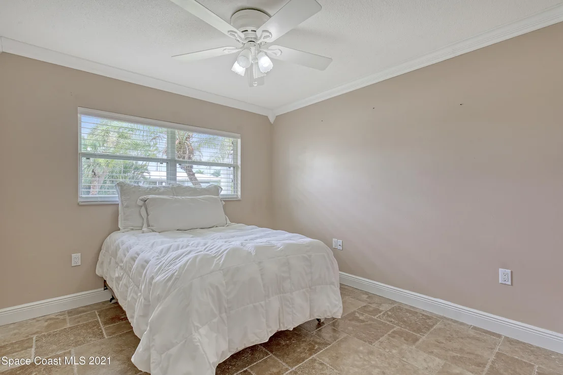 Photo of 375 Dorset Drive