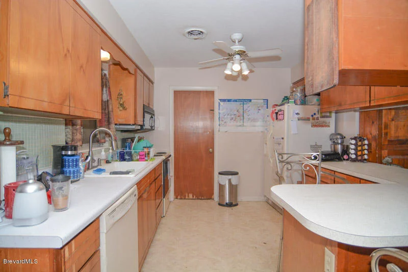 Photo of 982 Golf Street