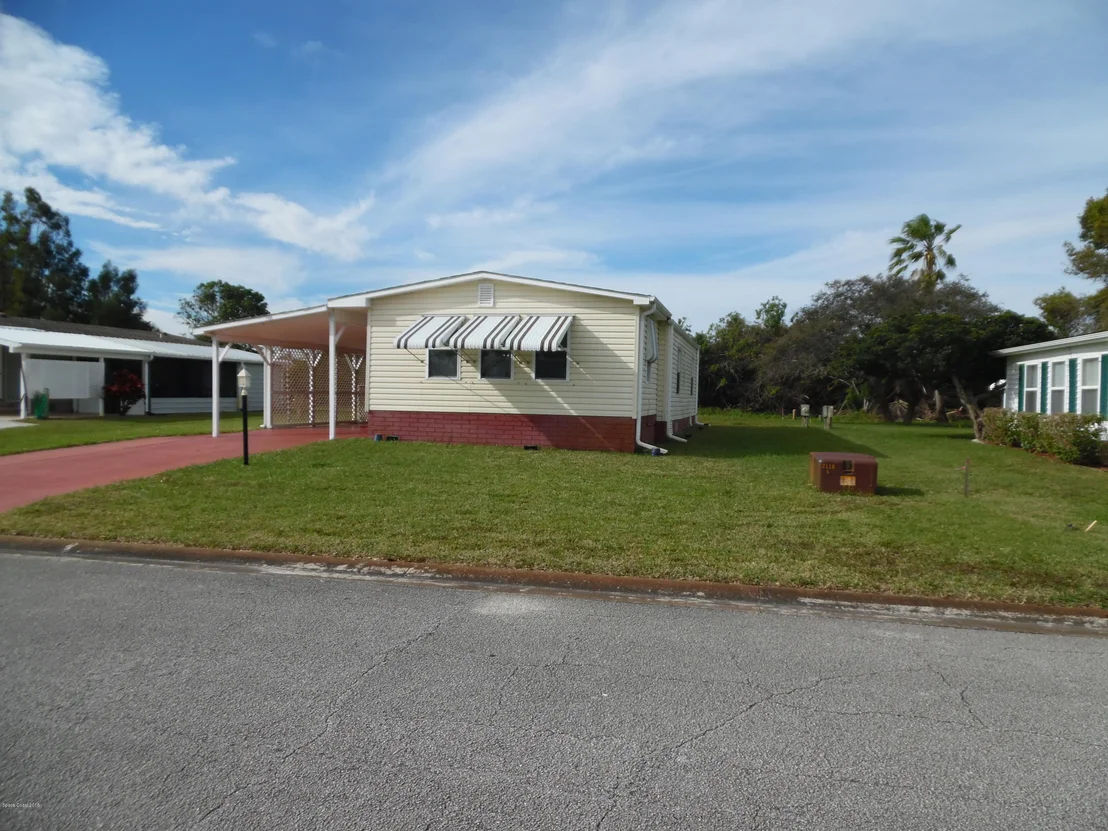 Photo of 7480 Blackhawk Road