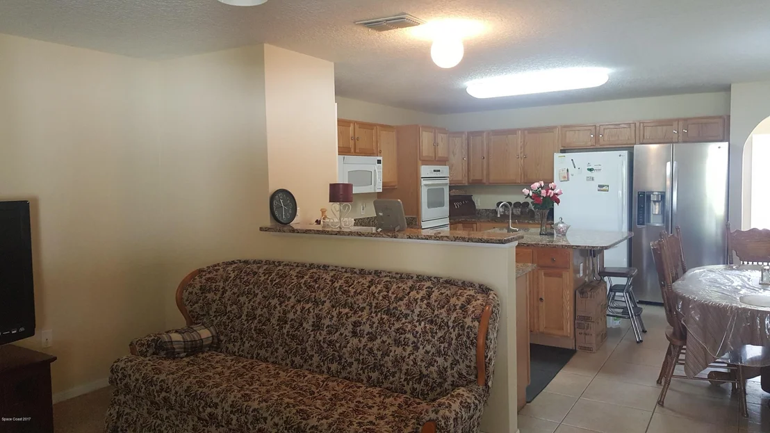 Photo of 239 Macon Drive