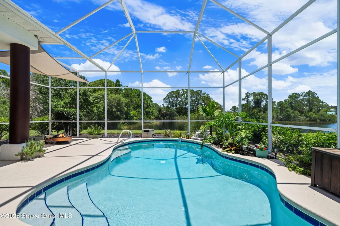Photo of 842 Thrasher Drive