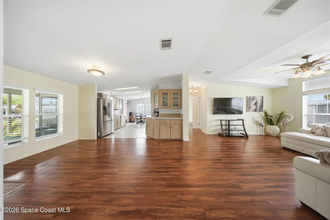 Photo of 235 Outer Drive