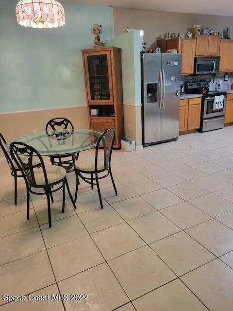 Photo of 1461 Whitman Drive