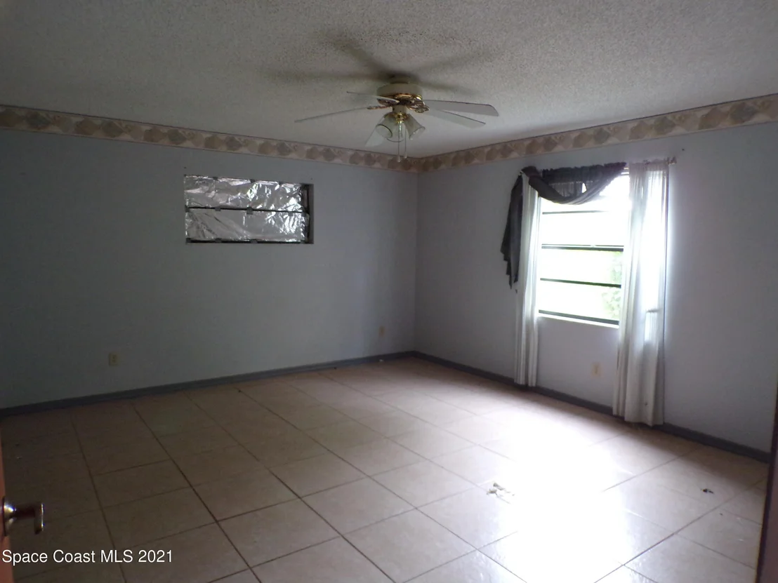 Photo of 398 Fordham Street