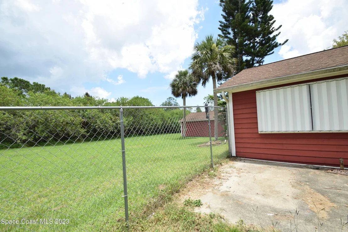 Photo of 2660 Weber Road