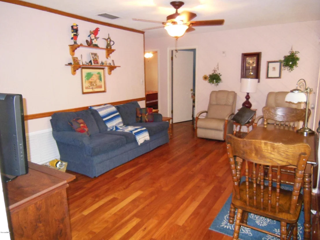 Photo of 303 Glen Ridge Road