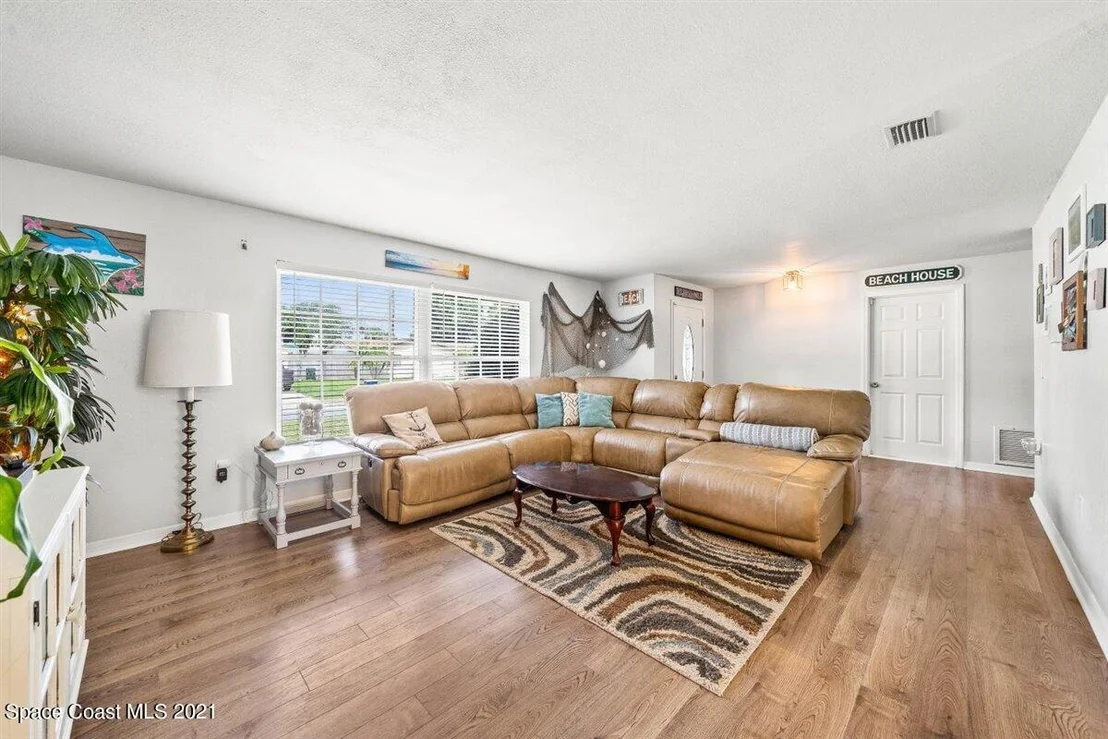 Photo of 1151 Wentworth Circle