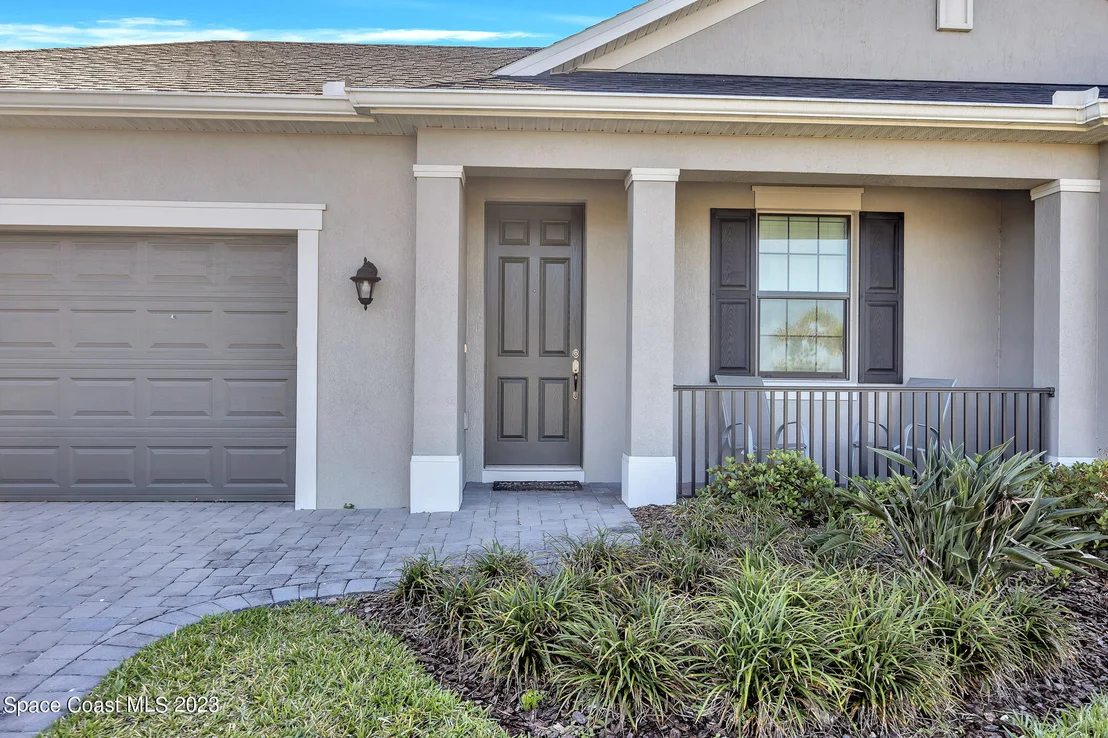 Photo of 7338 Bluemink Lane