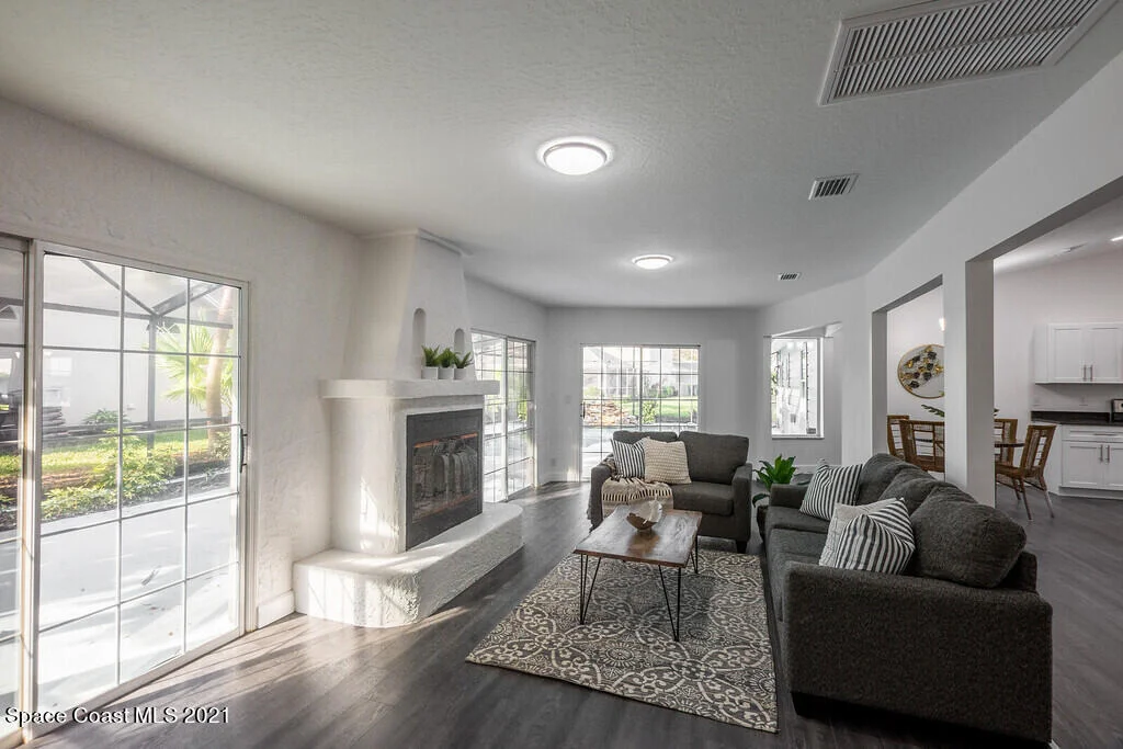 Photo of 564 Crystal Lake Drive