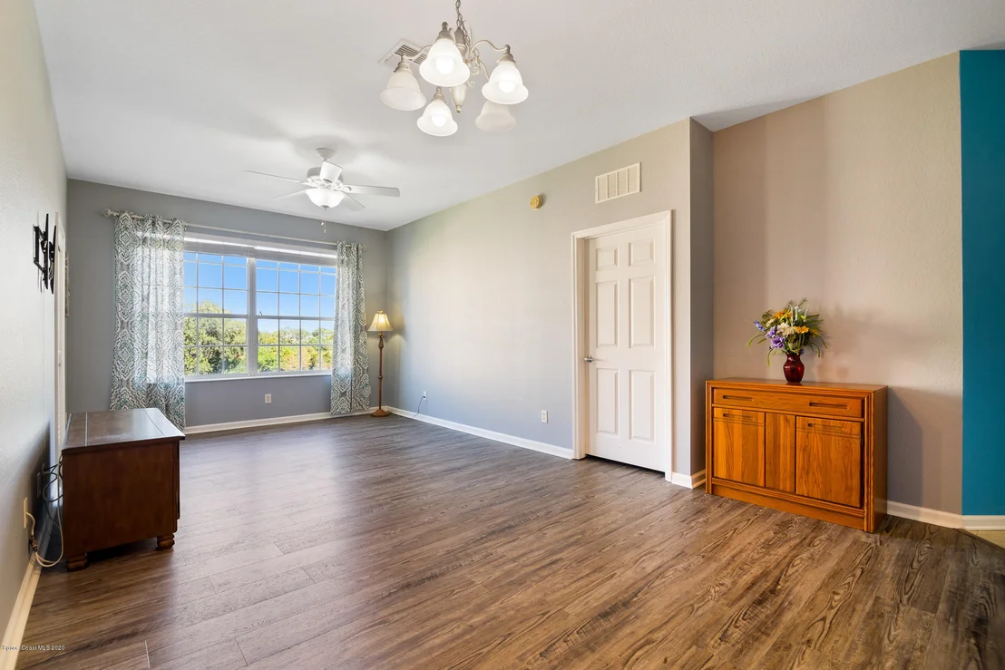 Photo of Unit 310 at 1576 Peregrine Circle