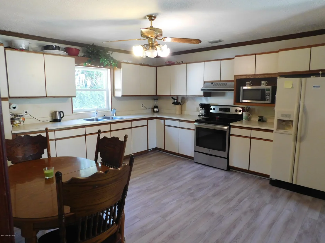 Photo of 2759 Myers Drive NE