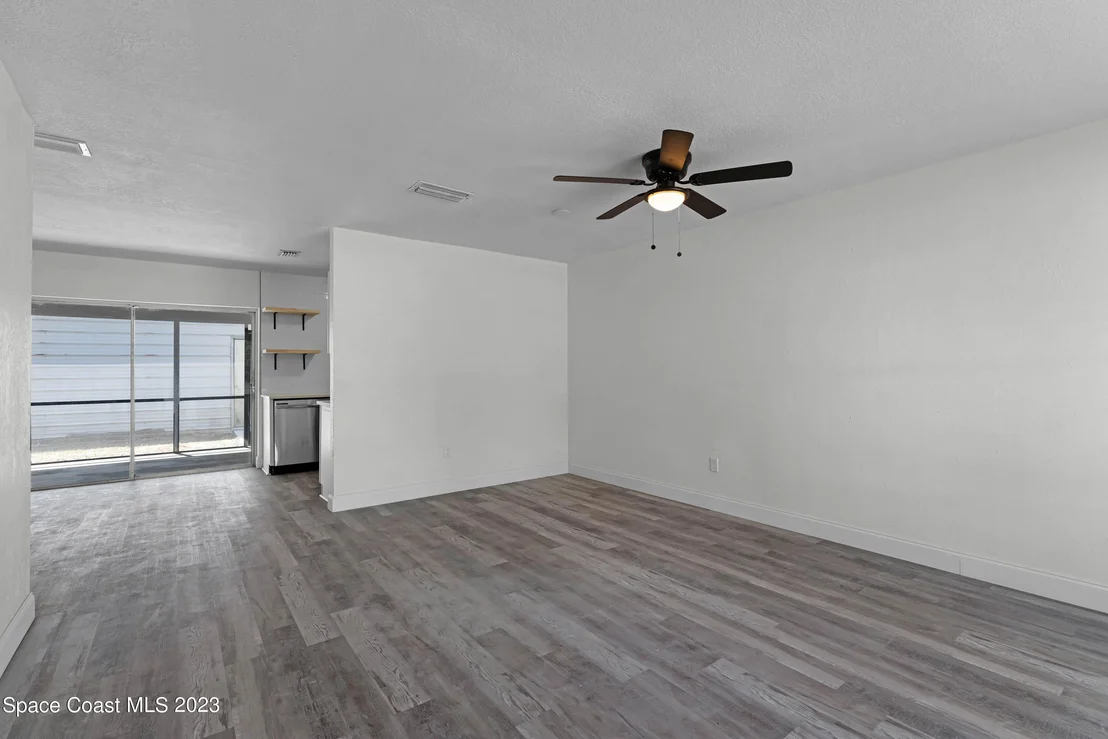 Photo of 750 Cobblestone Lane NE