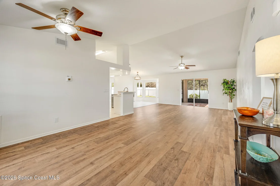 Photo of 883 Del Mar Circle