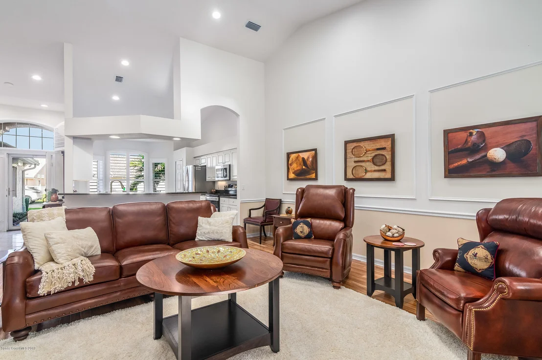 Photo of 439 Renaissance Avenue