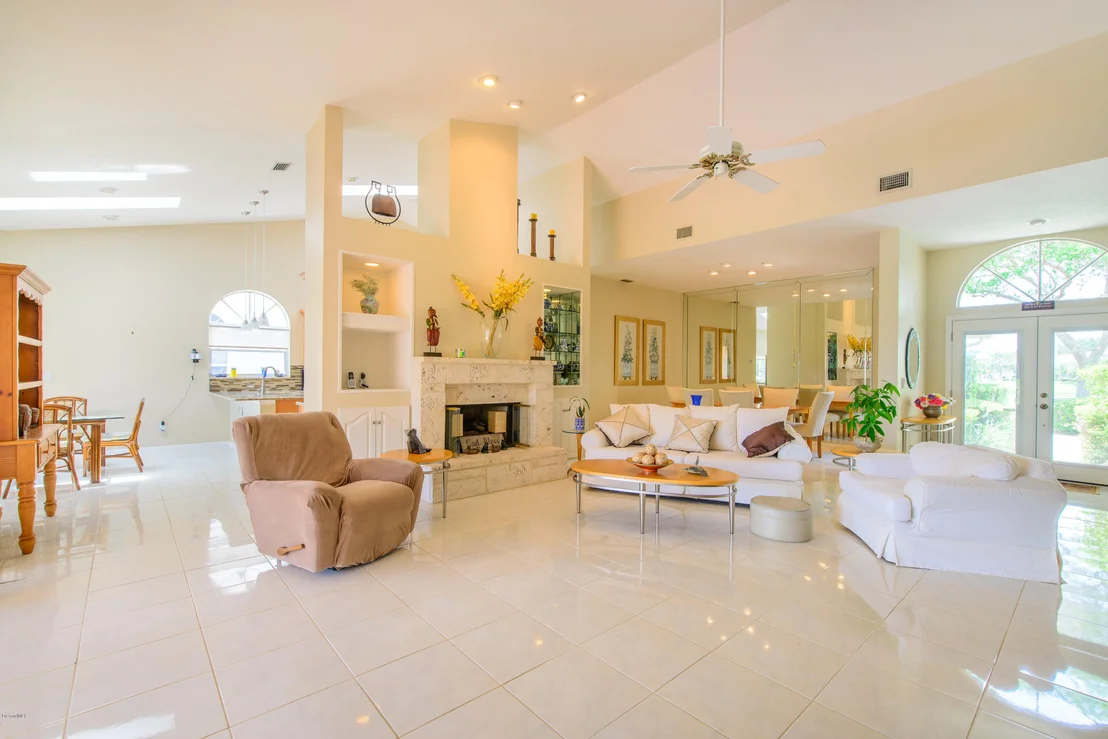 Photo of 864 Palm Brook Drive