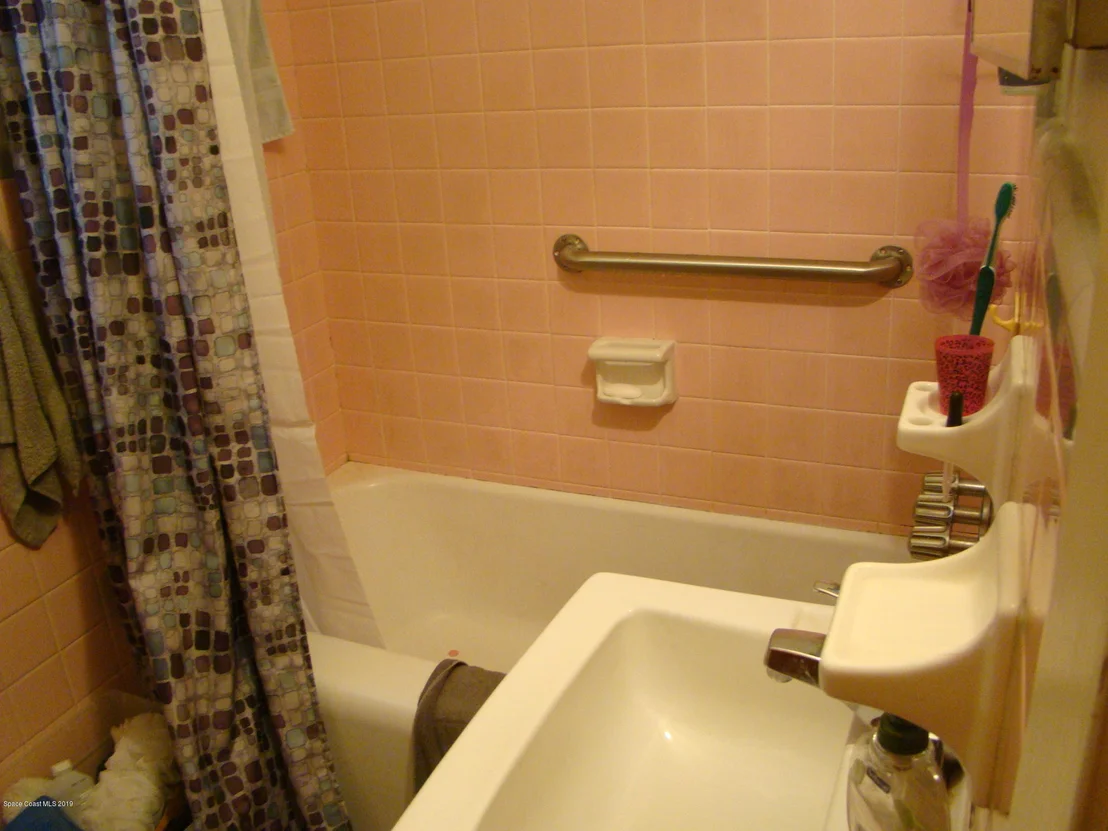 Photo of 1211 Alamanda Lane