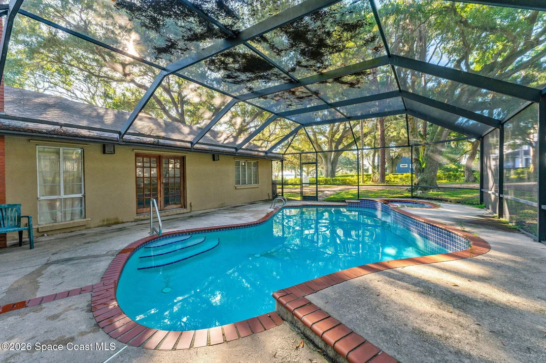 Photo of 925 N Indian River Drive