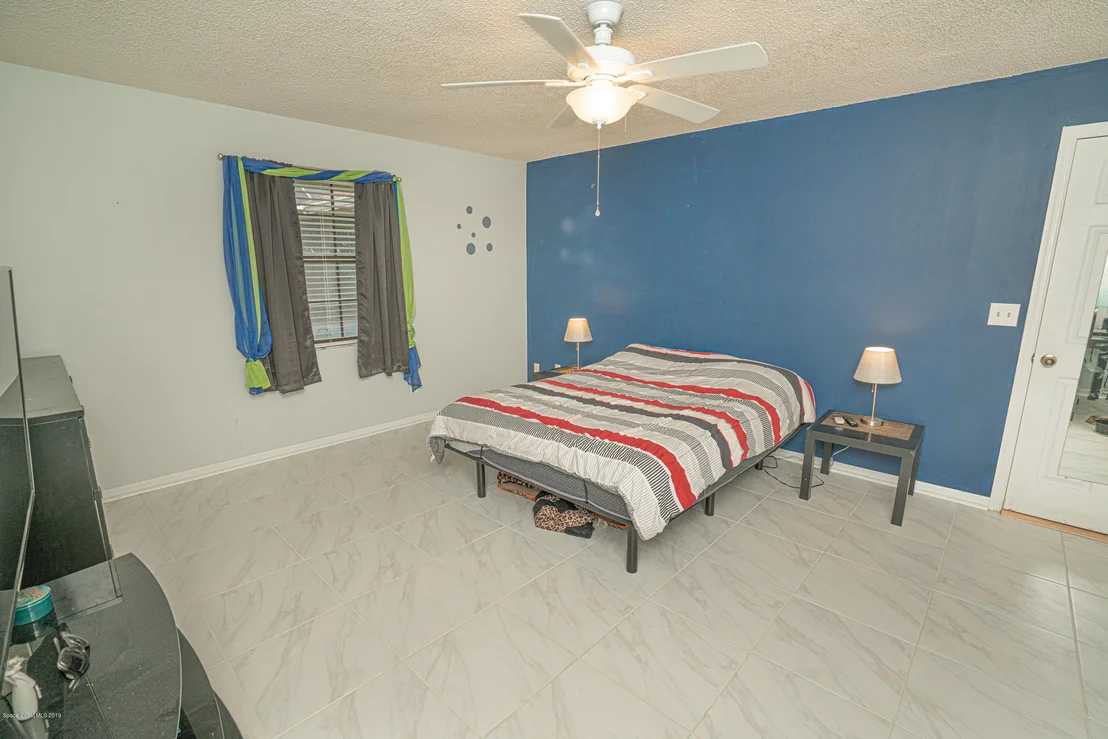 Photo of 843 Landsdowne Drive