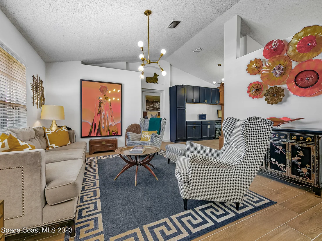 Photo of 969 Tamarind Circle