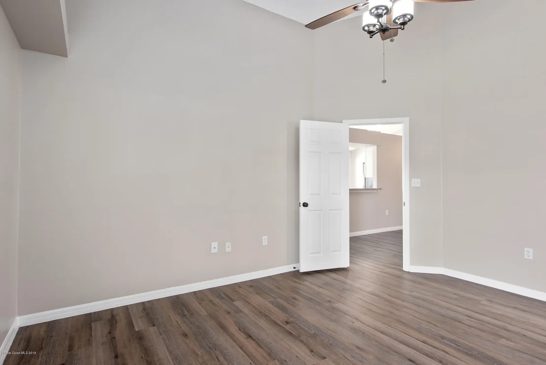 Photo of 1127 Pine Creek Circle NE