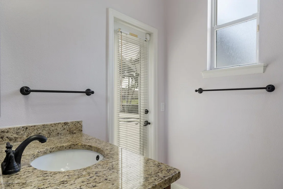 Photo of 991 Stratford Place
