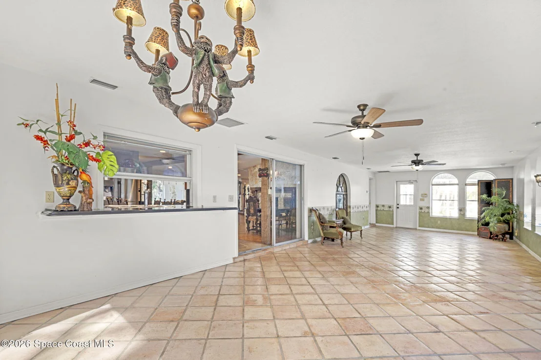 Photo of 620 W Pine Road