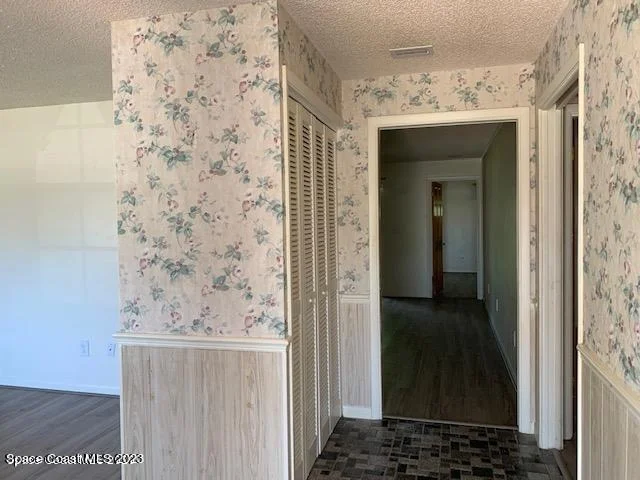 Photo of 1392 Gleneagles Way