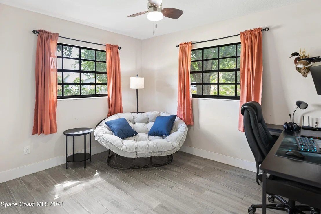 Photo of 1325 Estridge Drive