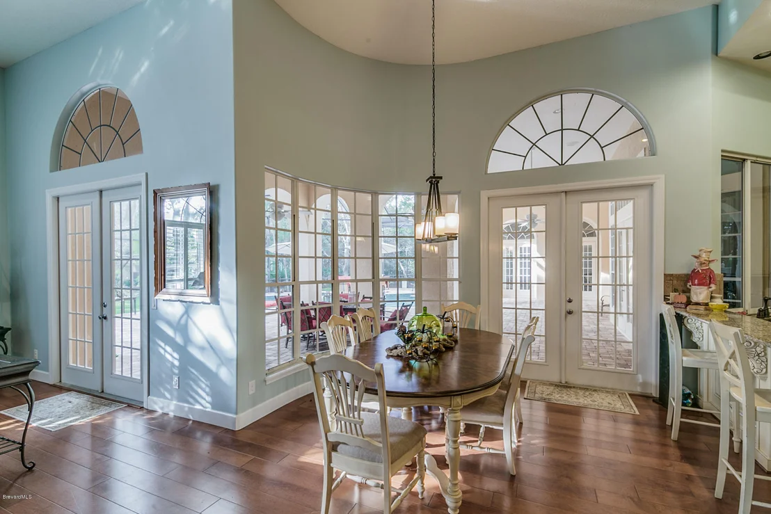 Photo of 774 Glengarry Drive