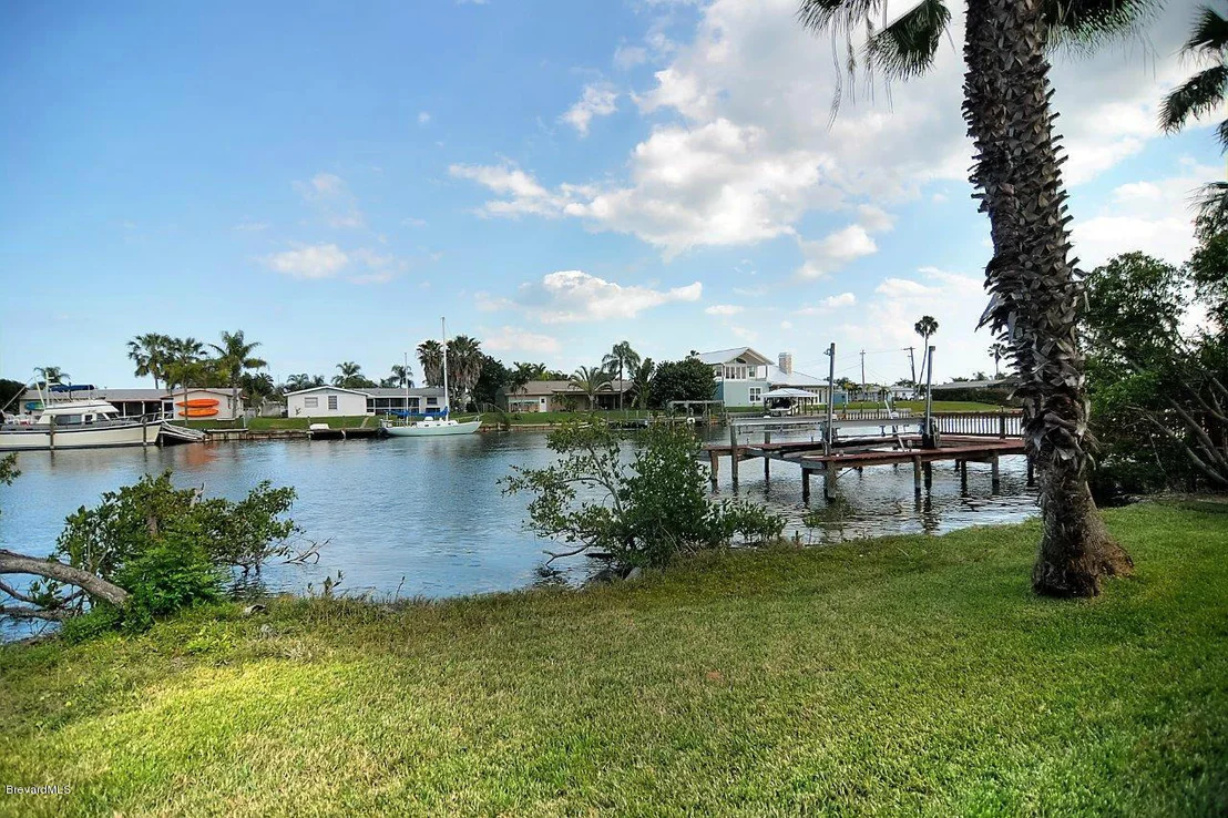 Photo of 244 Lanternback Island Drive