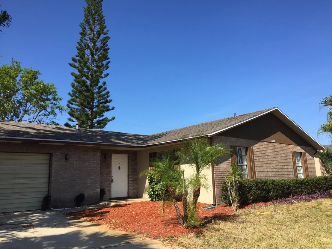 Photo of 1522 Spruce Road