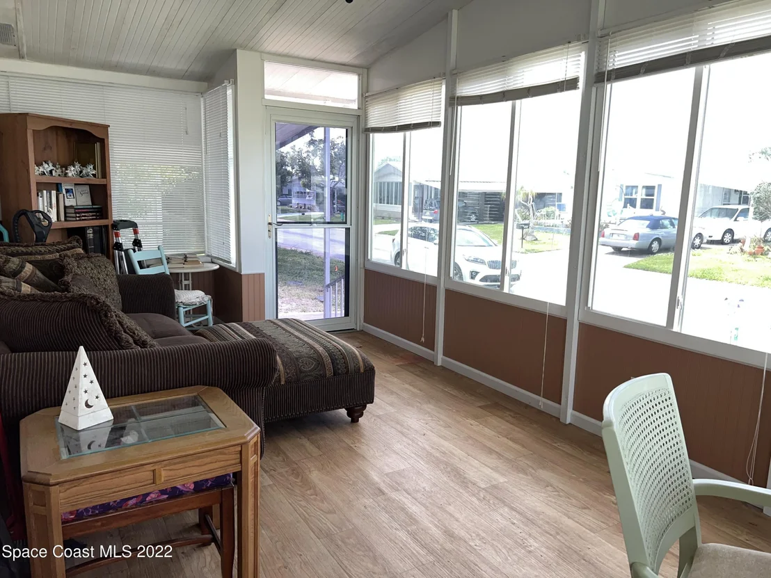 Photo of 562 Jennifer Circle