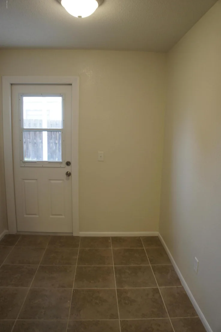 Photo of 566 W Cadillac Circle