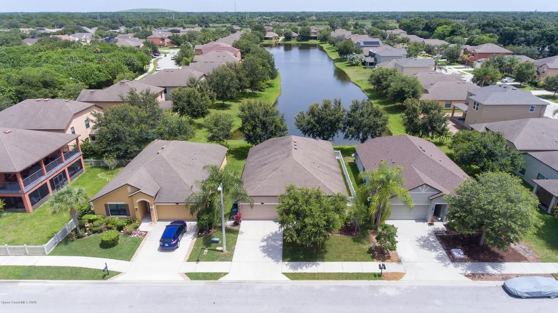 Photo of 335 Dryden Circle