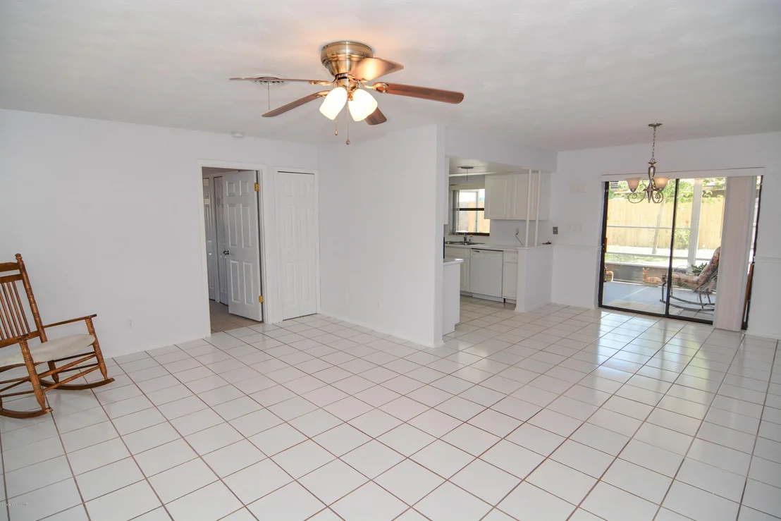Photo of 857 Ixora Drive