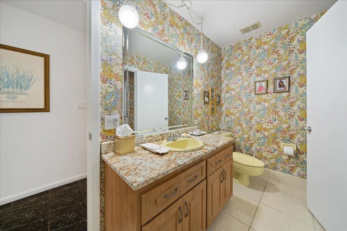 Photo of 716 Malibu Lane