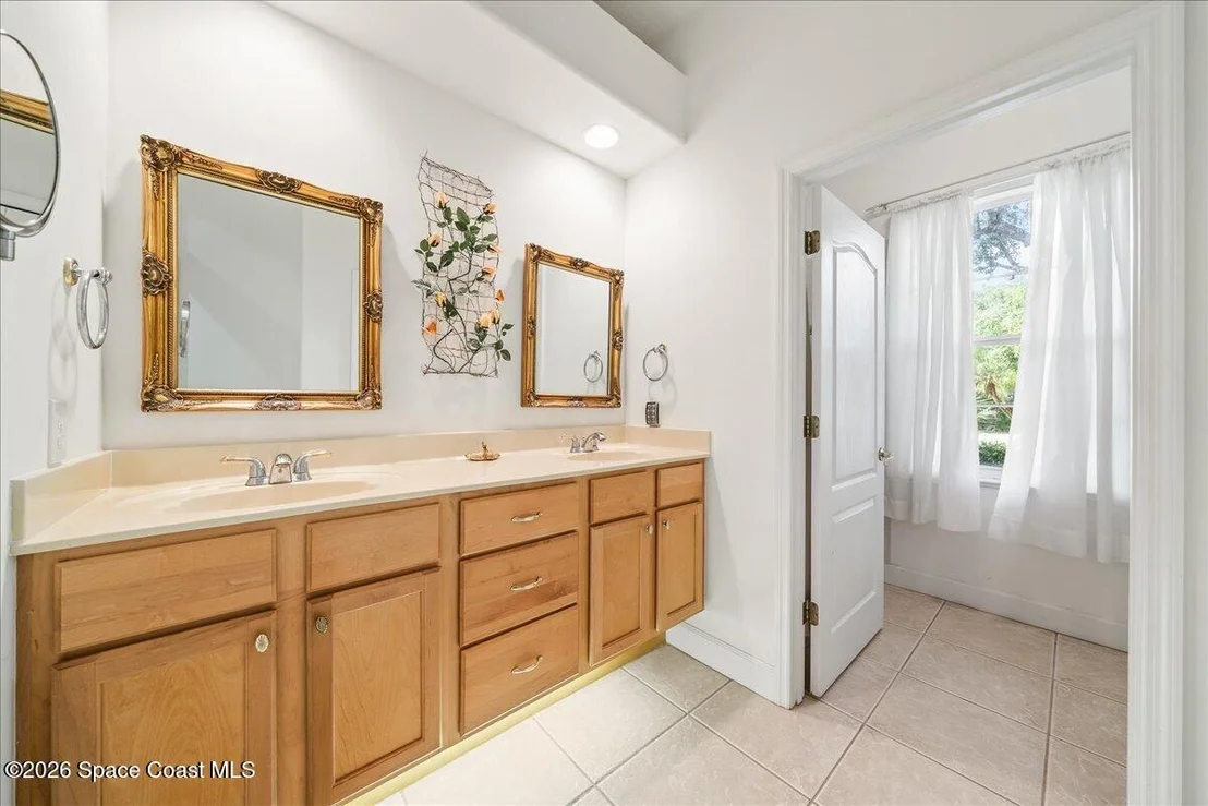Photo of 4389 Ligustrum Drive