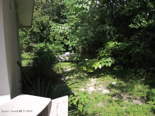 Photo of 312 N Roundtree Drive N